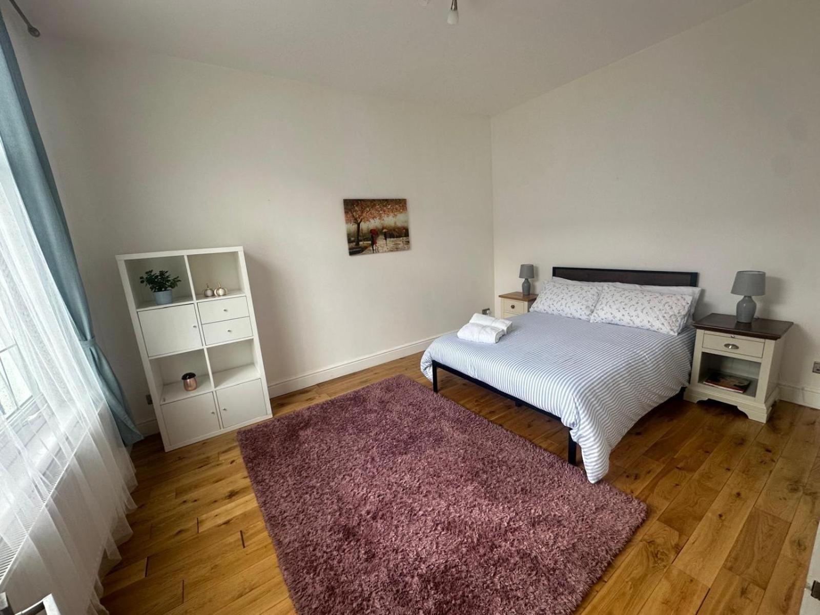 Luxurious Living 4 Bedroom Home London Bagian luar foto